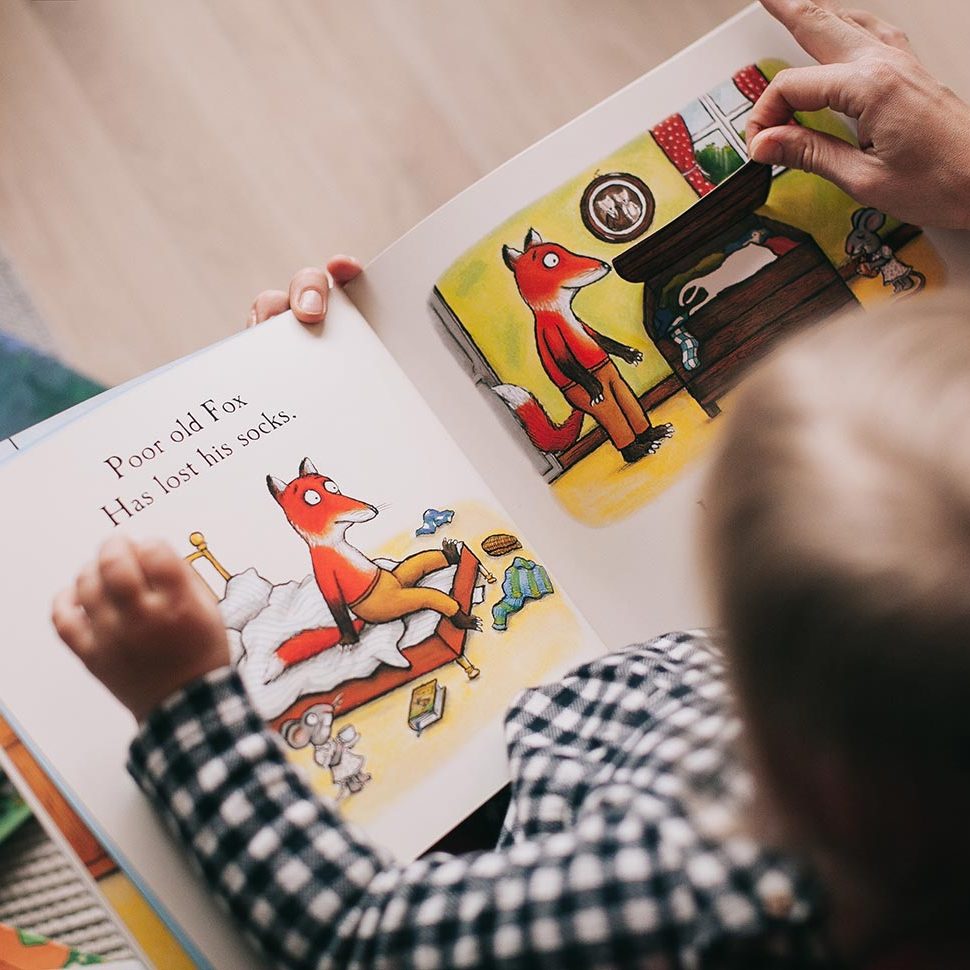 child-reading-1400