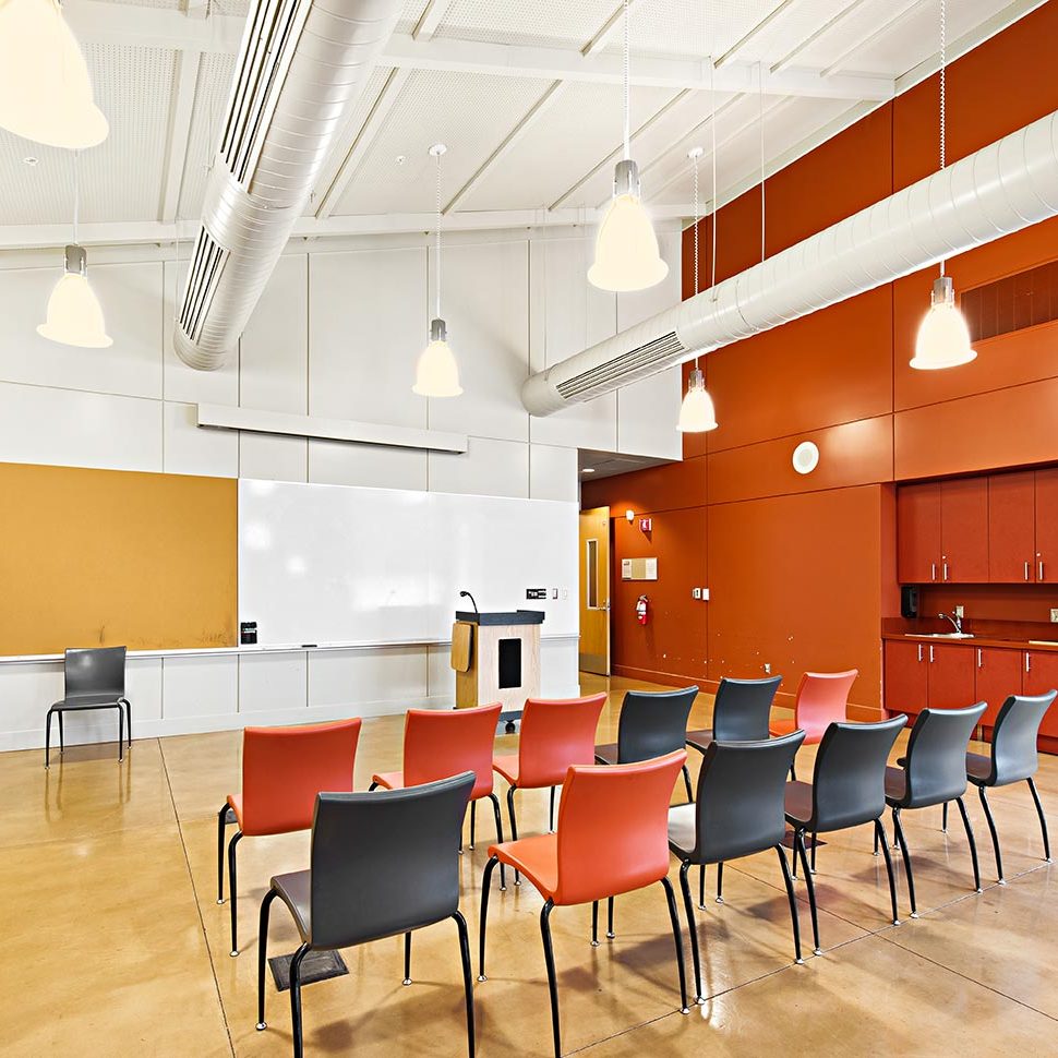 community-room-wg-1400